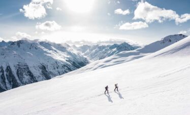 trekking