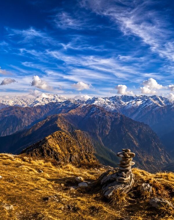 Chandrashila Summit panoramic view of Himalayan peaks Chopta Tungnath trek